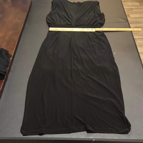 Elegant Black Ruched Dress - Picture 5 of 7